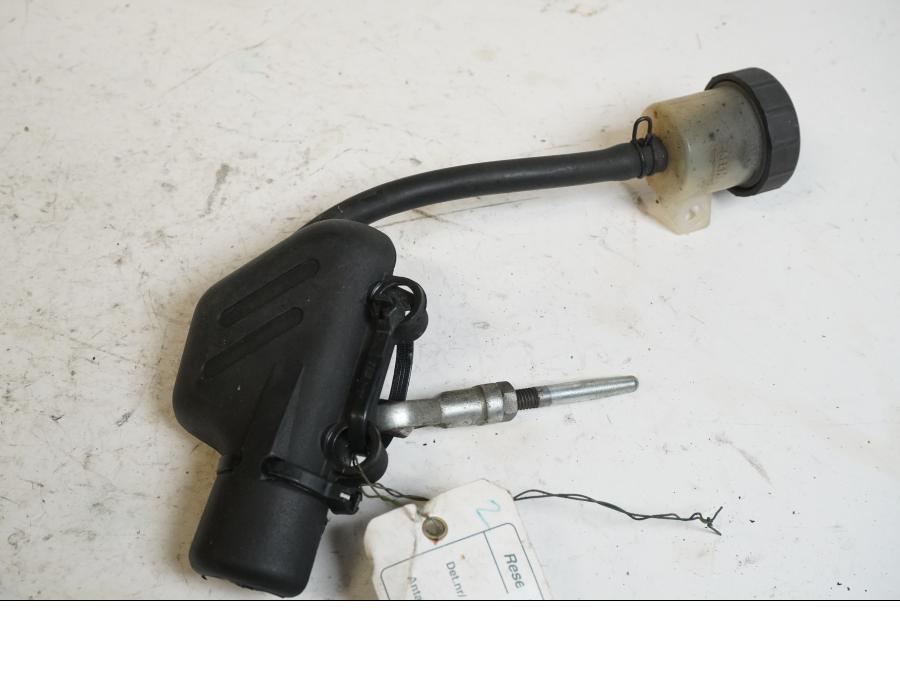 Framsidan på Bromshuvudcylinder från en KTM 690 SM -2008 motorcykel.