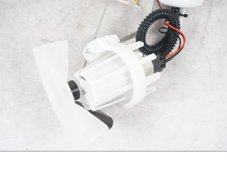 Extrabild1 på Bensinpump insprut från en BMW R 1250 GS -2019 motorcykel.