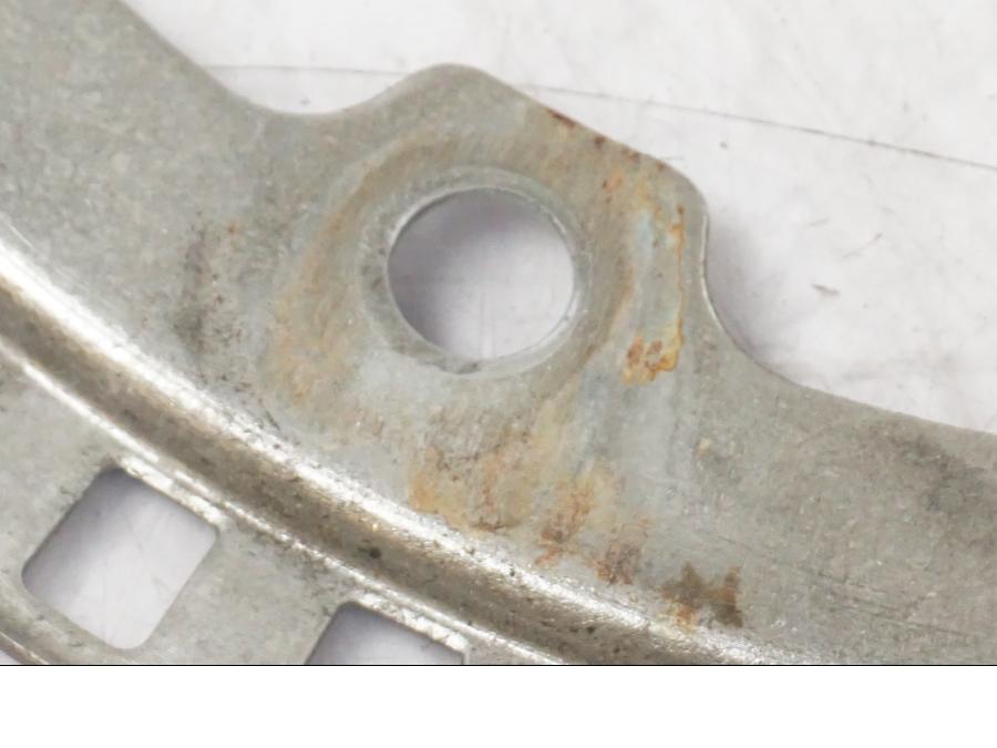 Höger sida på ABS krans från en BMW K 1600 GTL -2015 motorcykel.