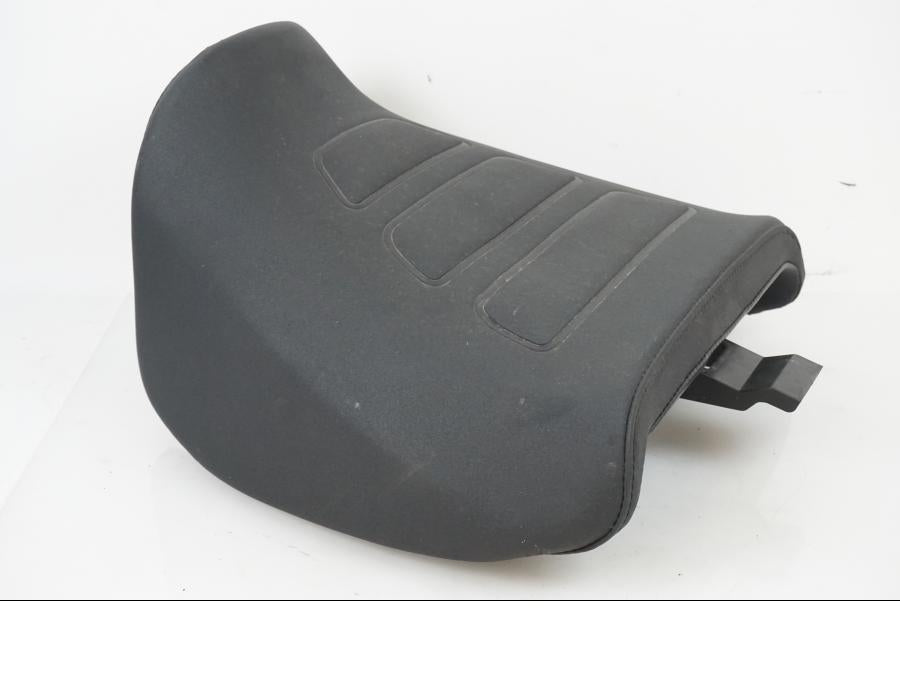 Baksidan på Sadel från en H-D Adventure Pan America Special RA1250S -2021 motorcykel.