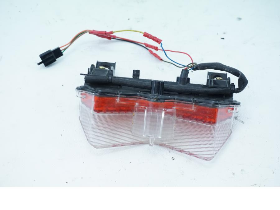 Framsidan på Baklampa från en Kawasaki ZX-6R -2004 motorcykel.