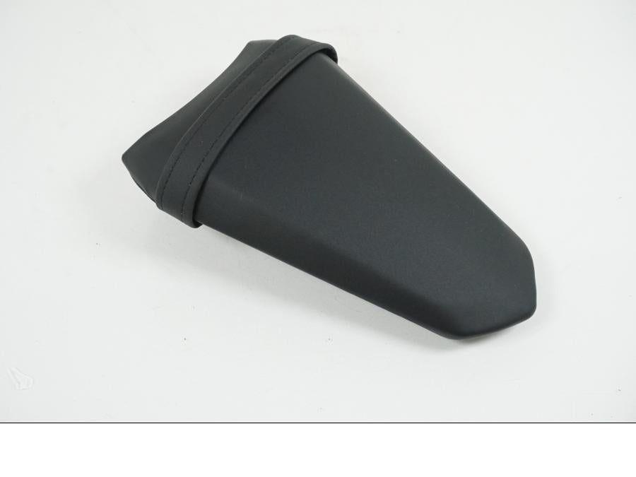 Framsidan på Sadel från en Yamaha YZF 1000 R1 -2016 motorcykel.