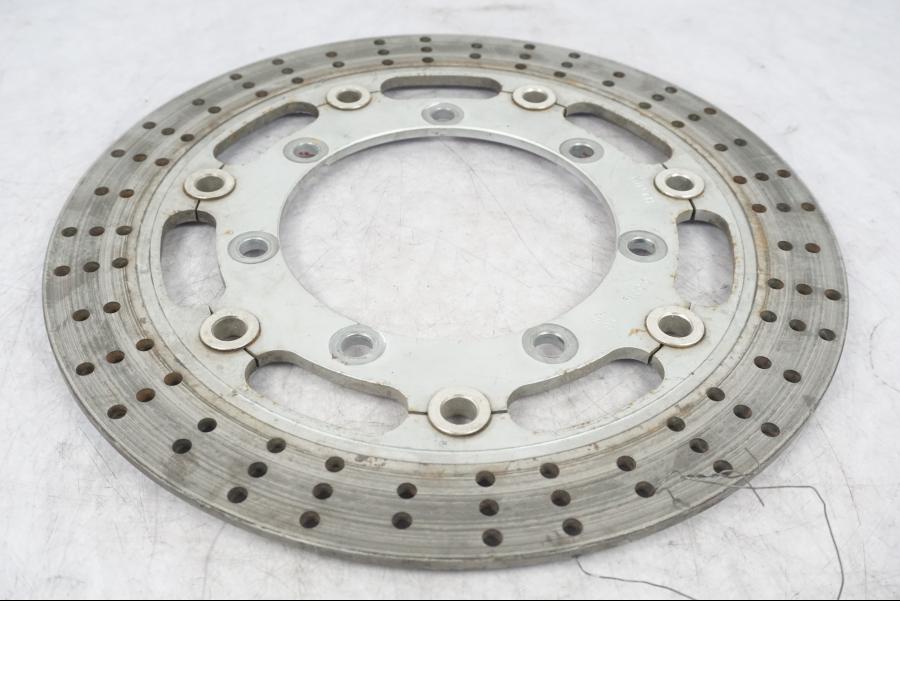 Framsidan på Bromsskiva från en Kawasaki VN 1500 -1999 motorcykel.