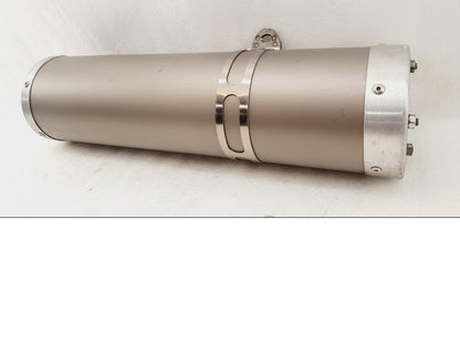 Höger sida på Ljuddämpare från en Honda CBR 900 RR -2003 motorcykel.