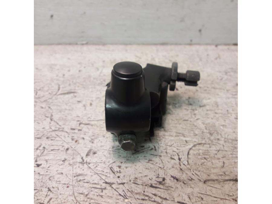 Baksidan på Kopplingsklo från en Yamaha FZ-S 600 -2000 motorcykel.