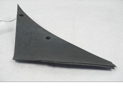 Baksidan på Sidkåpa innerplast från en Kawasaki ZX-6R -2005 motorcykel.