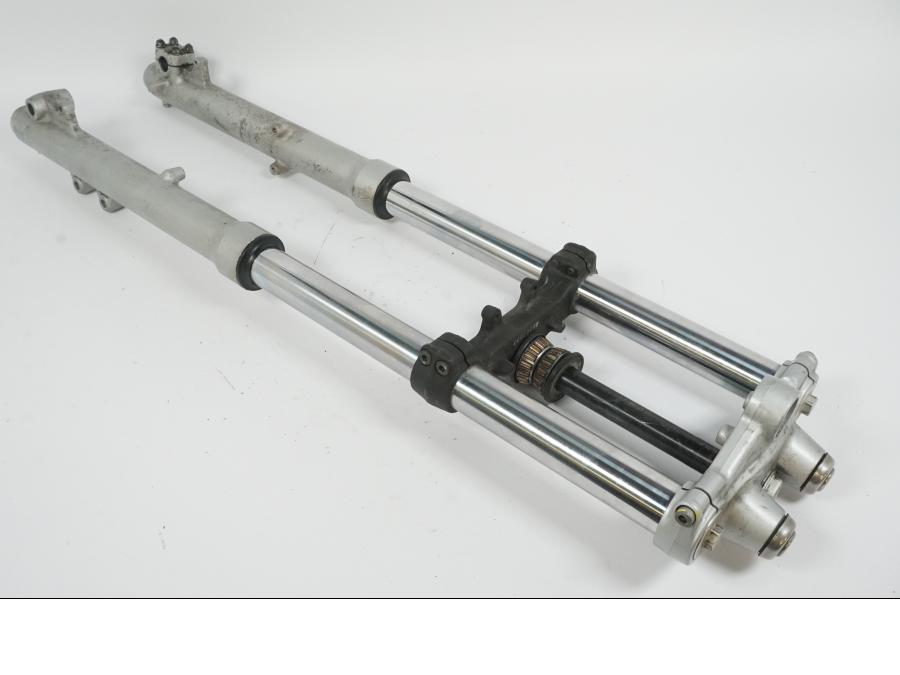 Vänster sida på Gaffelpaket från en BMW F 650 -1998 motorcykel.