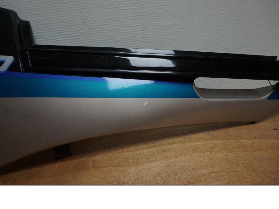 Höger sida på Sidopanel från en Yamaha FJ 1200 -1991 motorcykel.