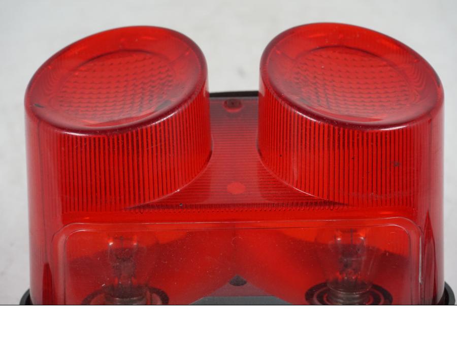 Vänster sida på Baklampa från en Yamaha YZF 1000 R1 -2001 motorcykel.