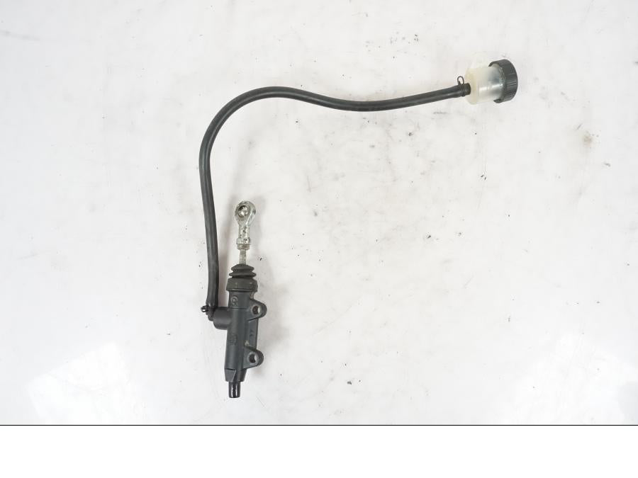 Framsidan på Bromshuvudcylinder från en KTM 690 SMCR -2016 motorcykel.