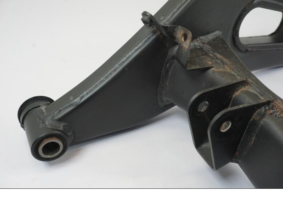 Snett nerifrån på Sving från en Yamaha MT-07 -2016 motorcykel.