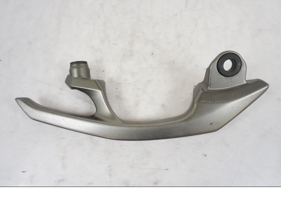 Framsidan på Passagerarhandtag från en Kawasaki ER-6N -2012 motorcykel.