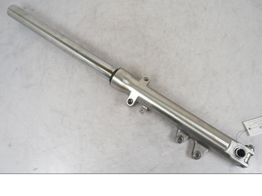 Framsidan på Gaffelben från en Suzuki SV 650 -1999 motorcykel.