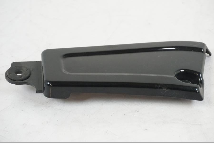 Höger sida på Ramskydd från en Suzuki VZR 1800 -2009 motorcykel.