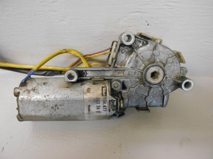 Höger sida på Vindrutemotor från en BMW K 1200 LT -2007 motorcykel.