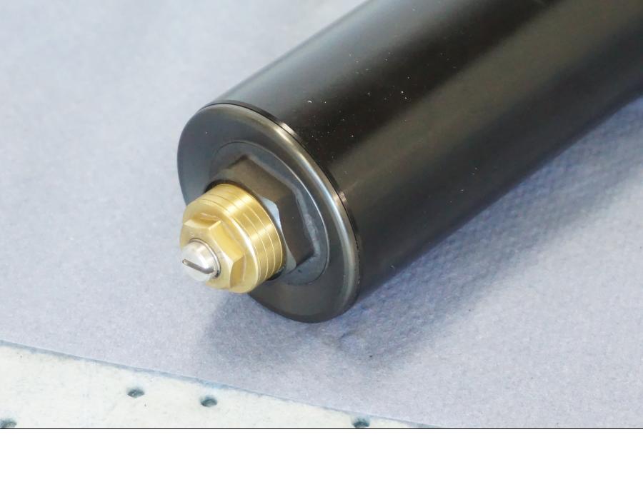 Snett nerifrån på Gaffelben från en Suzuki GSX 1300 BK -2008 motorcykel.