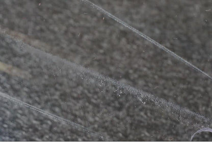 Vänster sida på Vindruta från en BMW K 1600 GTL -2015 motorcykel.