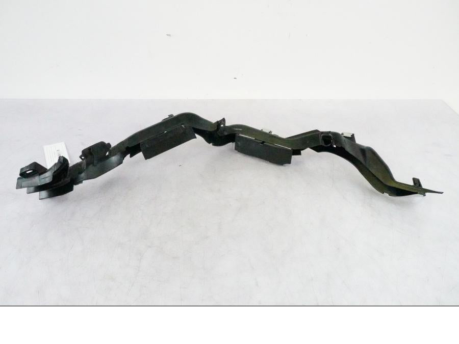 Baksidan på Kabelstam från en BMW R 1250 GSA -2021 motorcykel.