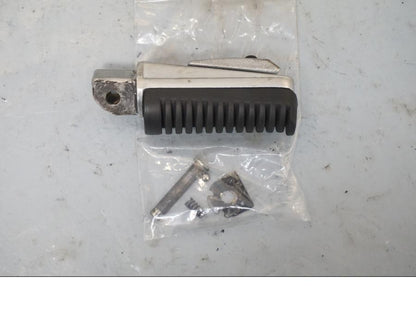 Baksidan på Fotpinne från en Yamaha XJ 6 -2011 motorcykel.