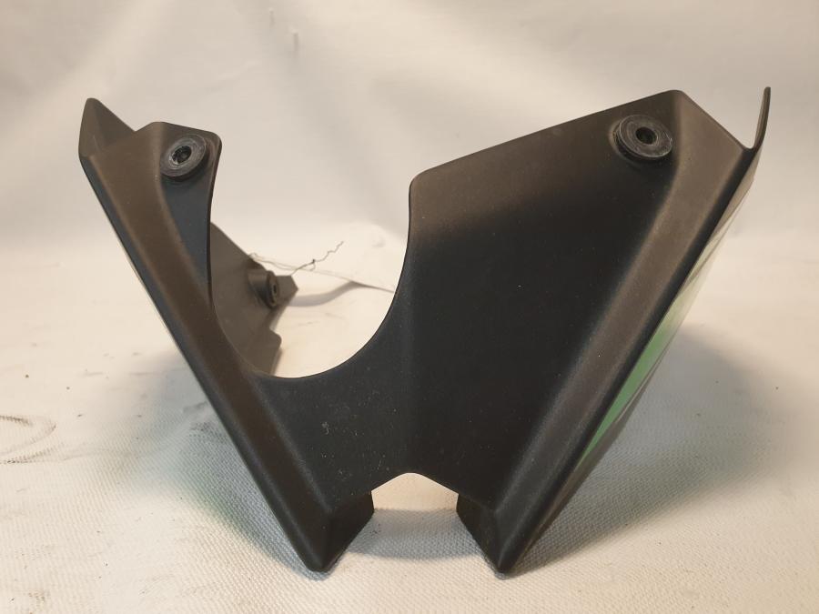 Baksidan på Magkåpa från en Kawasaki Z 125 -2019 motorcykel.