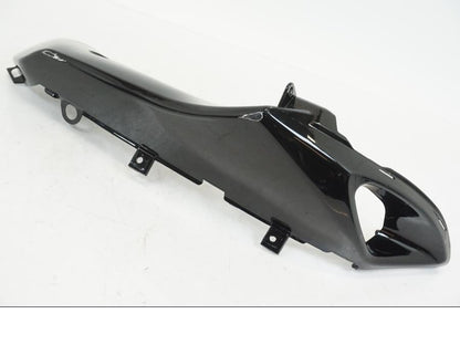 Framsidan på Luftintag från en Suzuki GSX-R 1000 -2005 motorcykel.