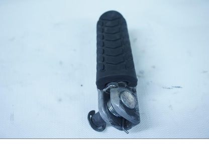 Vänster sida på Fotpinne från en Kawasaki Ninja 650 -2018 motorcykel.