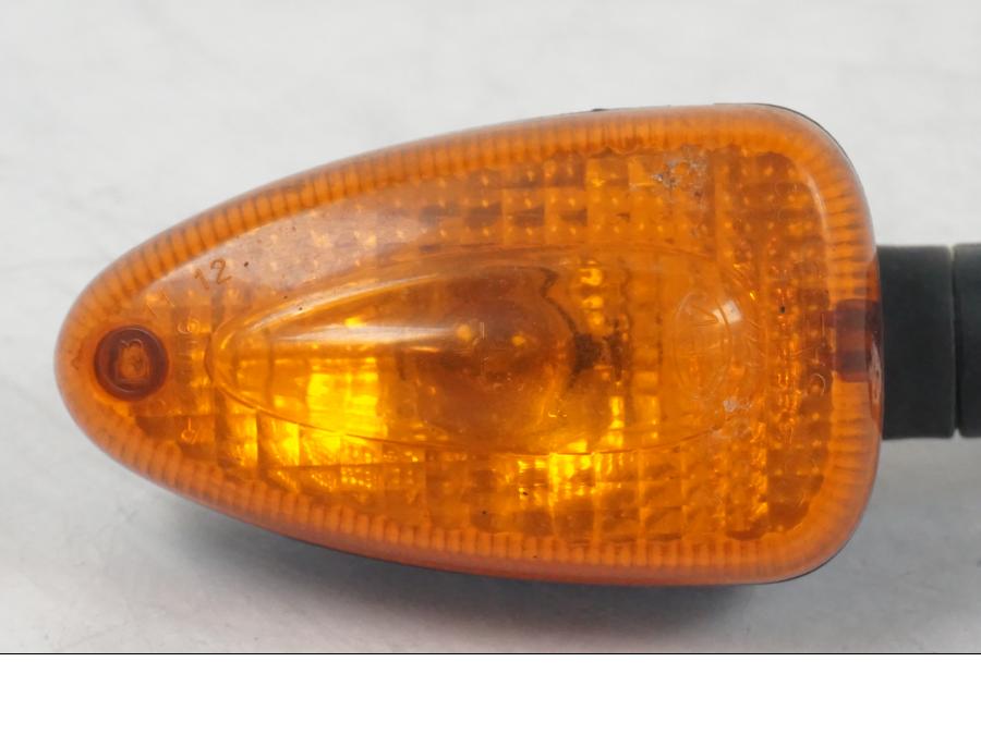 Baksidan på Blinkers från en BMW F 800 GS -2008 motorcykel.