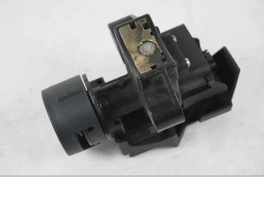 Extrabild5 på <p>Låssats från BMW R 1200 GS 2007.</p>

<p>Med tändningslås, tanklock, sadellås, 1st nyckel</p> motorcykel.