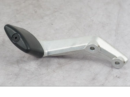 Snett uppifrån på Väskhållare från en Ducati Multistrada V4 -2024 motorcykel.