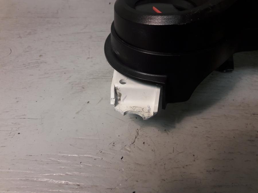 Höger sida på Instrumentpanel från en Honda CBR 125 R -2008 motorcykel.