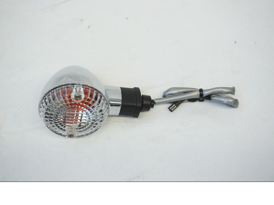 Framsidan på Blinkers från en Kawasaki VN 900 -2006 motorcykel.