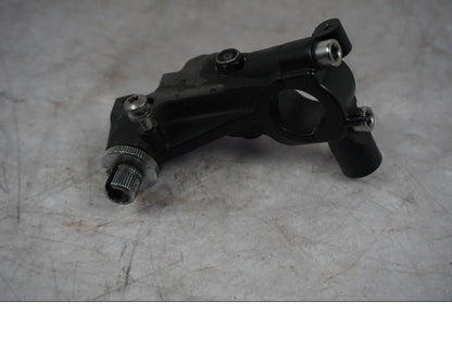 Höger sida på Kopplingsklo från en Triumph Tiger Explorer -2016 motorcykel.