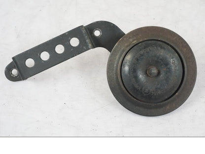 Framsidan på Signalhorn / Tuta från en Suzuki GSX 550 EF -1985 motorcykel.