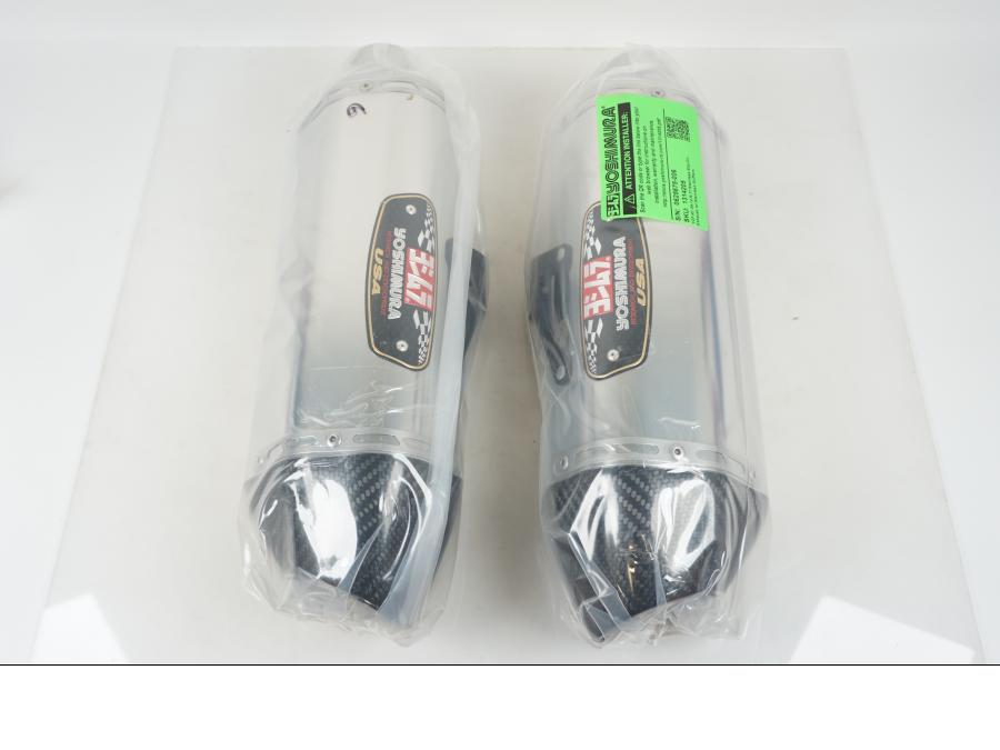 Baksidan på Ljuddämpare Sport från en Yamaha YZF 1000 R1 -2012 motorcykel.