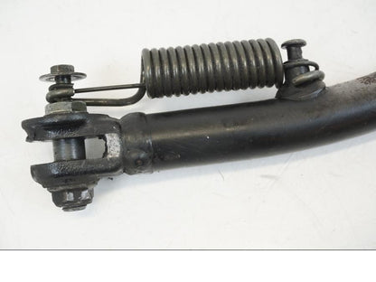 Snett uppifrån på Sidostöd från en Honda CB 750 -2002 motorcykel.