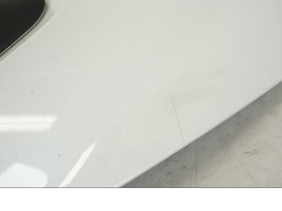 Baksidan på Kuts från en Triumph Speed Triple -2021 motorcykel.