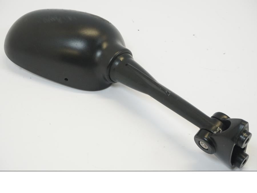 Snett uppifrån på Backspegel från en BMW F 800 S -2007 motorcykel.