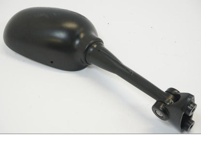 Snett uppifrån på Backspegel från en BMW F 800 S -2007 motorcykel.