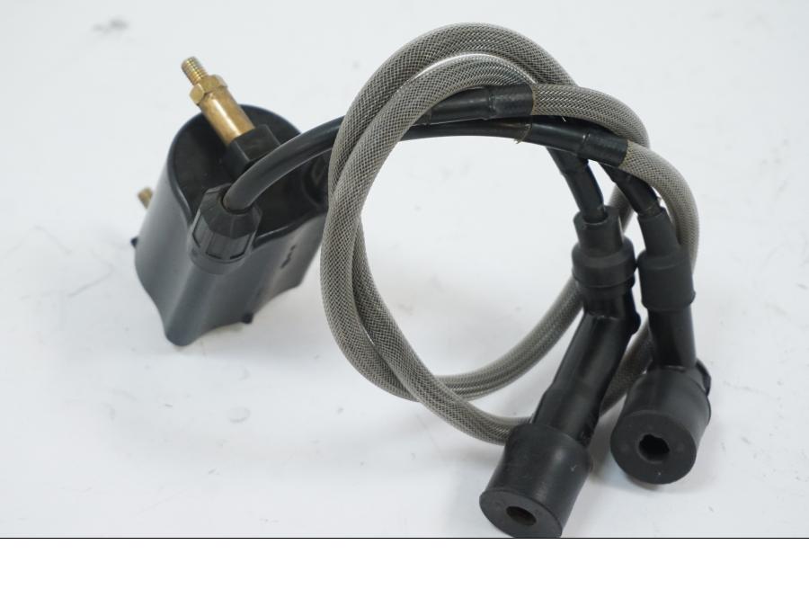 Höger sida på Tändspole från en Kawasaki VN 1500 -2002 motorcykel.