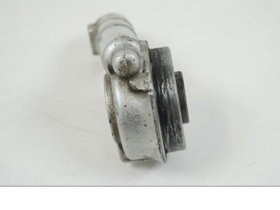 Vänster sida på Hastighetsdrivning från en Honda CBR 125 R -2006 motorcykel.