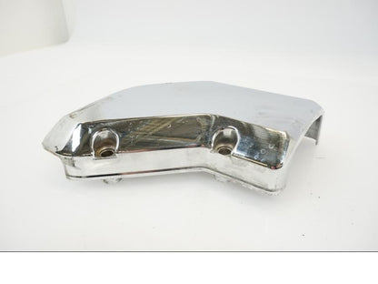 Baksidan på Motorkåpa från en Suzuki VS 800 -1996 motorcykel.