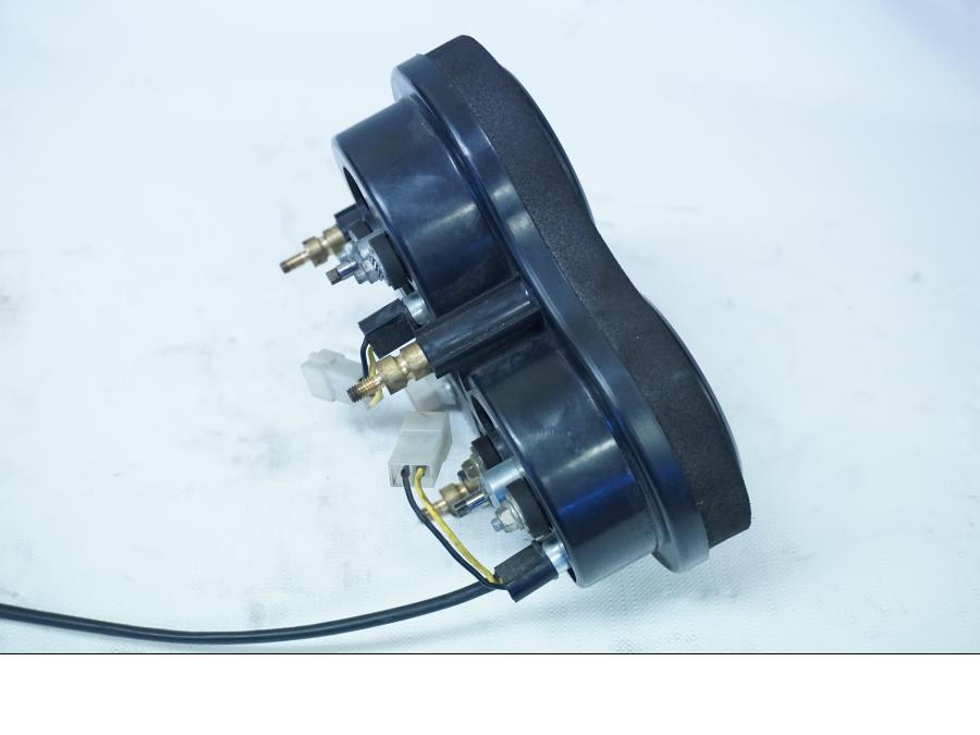 Höger sida på Instrumentpanel från en Ducati 750 SS -1995 motorcykel.