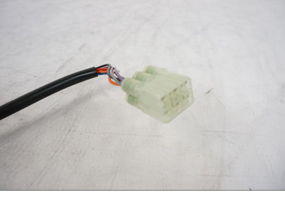 Extrabild1 på Gasreglage från en KTM 1290 Super Duke R -2023 motorcykel.