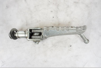 Framsidan på Fotpinne från en Yamaha YZF-R 125 -2008 motorcykel.