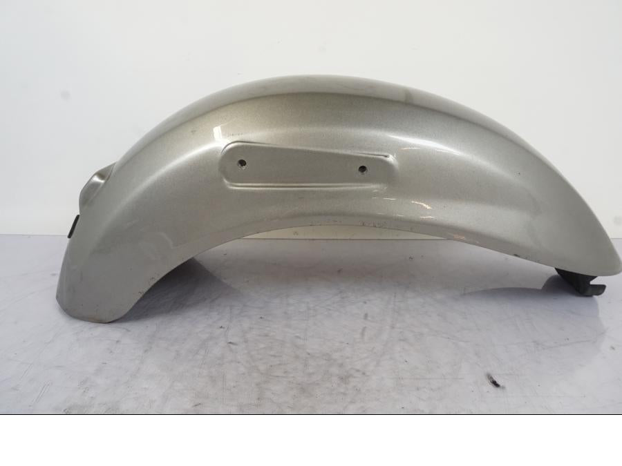 Baksidan på Bakskärm från en Kawasaki VN 1500 -2003 motorcykel.