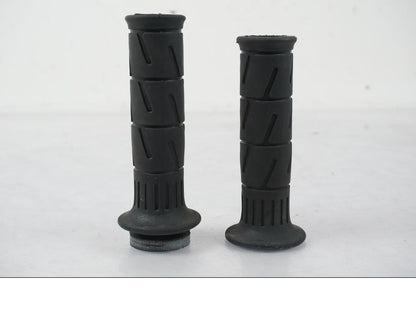 Höger sida på Gummihandtag från en Kawasaki ZX-6R -2005 motorcykel.