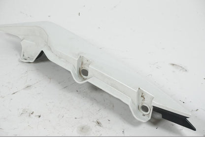 Vänster sida på Bakvinge från en Yamaha XJ 6 -2011 motorcykel.