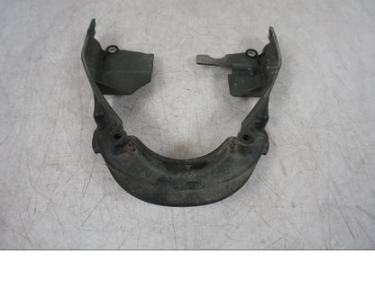 Baksidan på Remskydd från en BMW R 1200 GS -2010 motorcykel.