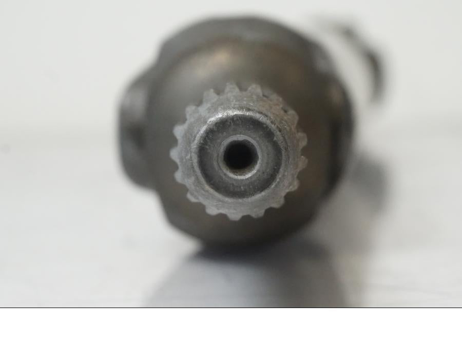 Extrabild2 på Kardanaxel från en BMW K 1200 S -2006 motorcykel.