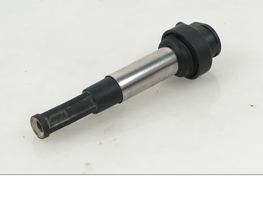 Höger sida på Tändspole från en BMW F 800 GS -2017 motorcykel.